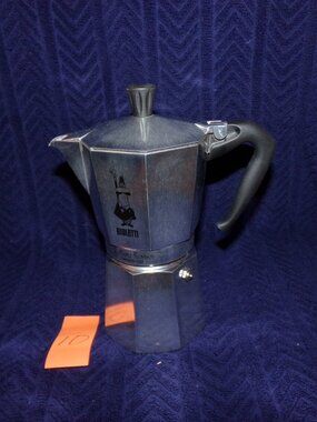 Bialetti 12-cup Moka Express aluminum coffee maker